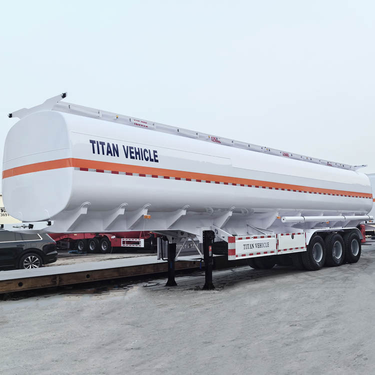 3 Axle 60000 Liters Petrol Tanker